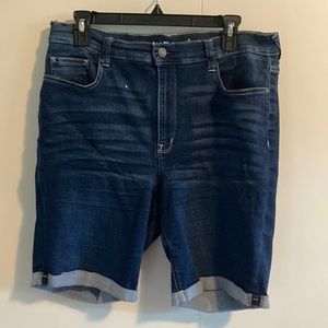 Wallflower Size 15 high rise